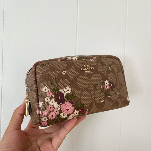 Coach Small Boxy Cosmetic Case In Signature Canvas With Evergreen Floral Print - Picture 3 of 8